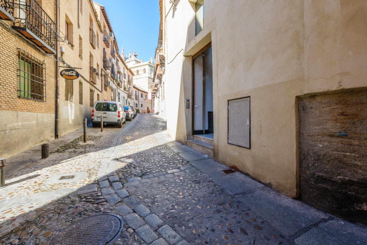 Apartamento Con Patio Junto A La Catedral By Toledo Ap Dış mekan fotoğraf